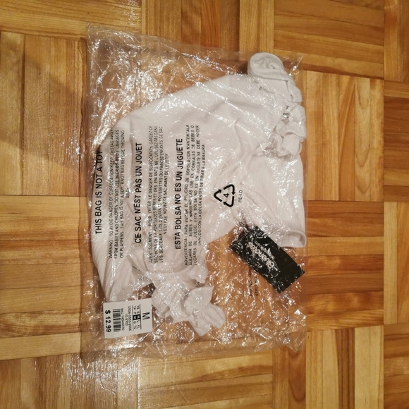 Frilly bodysuit - Picture 3 of 3